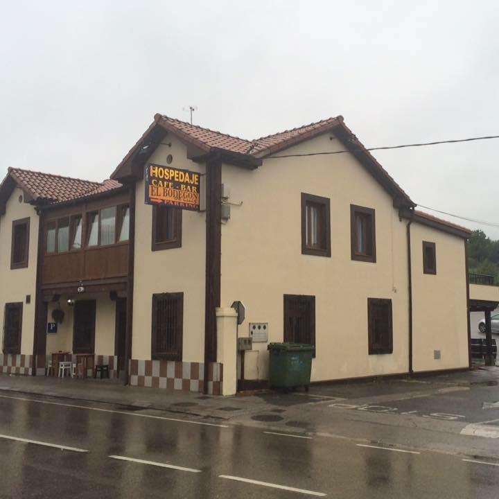 El Bodegon De Luis Hotel Hinojedo Exterior photo